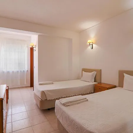 Oura 9ºa Apartment *